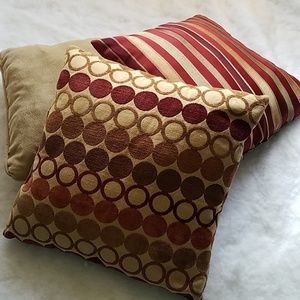 Decorative pillows